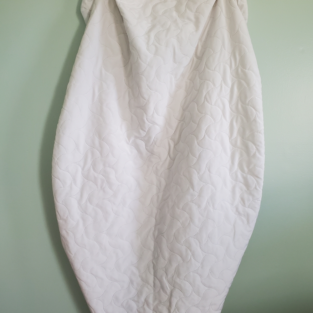 Simmons White Crib Mattress Protector